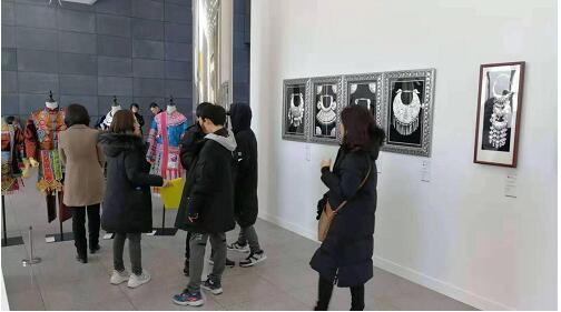“光阴的故事”开启中韩文化交流新篇章 二十四节气艺术设计展在韩国开幕